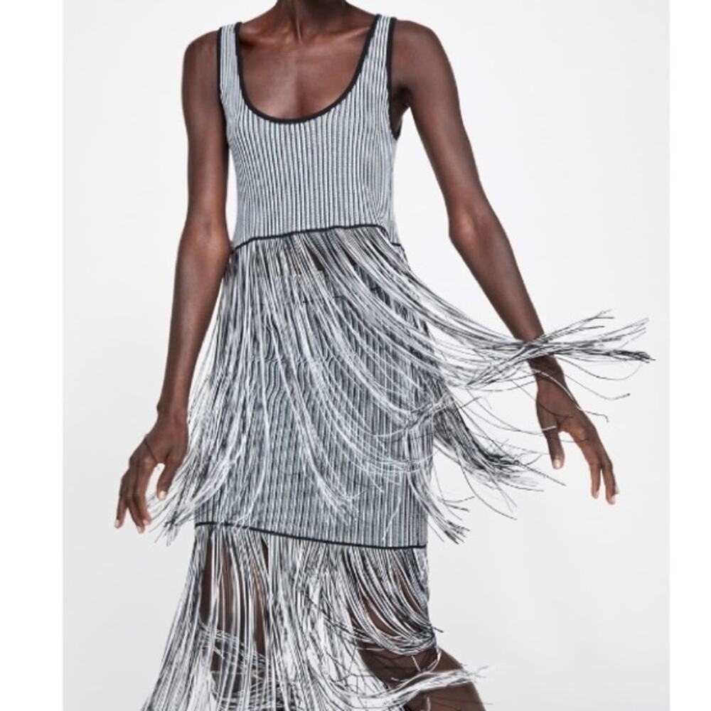 ZARA Limited Edition Fringed Tank Sweater Size‎ S Black White Swing Knit Top
